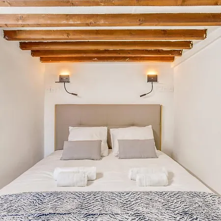 Charming 6-person Terreaux & Croix Rousse Area Διαμέρισμα